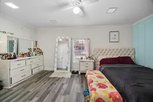 9944 E Hardy Rd, Houston, TX 77093 - Photo 18