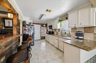 9944 E Hardy Rd, Houston, TX 77093 - Photo 16