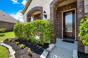 9039 Charncross Ln, Tomball, TX 77375 - Photo 4