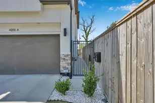 4202 Gillespie St, Houston, TX 77020 - Photo 2