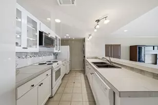 15575 Marina Dr, Conroe, TX 77356 - Photo 4