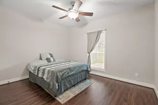 2518 County Rd 160, Alvin, TX 77511 - Photo 26