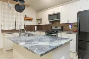 8007 Capitol St, Houston, TX 77012 - Photo 10