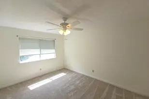 2502 Fairwind Dr, Houston, TX 77062 - Photo 12
