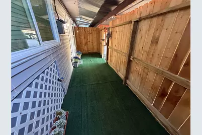 1831 Sherwood Forest Street #20, Houston, TX 77043 - Photo 30