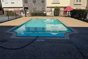 1831 Sherwood Forest St, Houston, TX 77043 - Photo 32