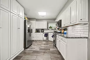 10439 Catlett Ln, La Porte, TX 77571 - Photo 6