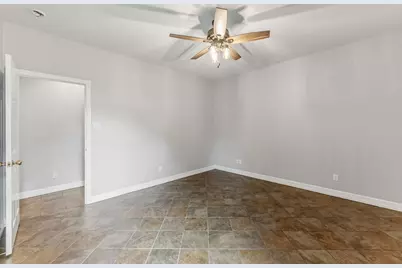 501 Cherry Hills Drive, Huntsville, TX 77340 - Photo 26
