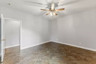 501 Cherry Hills Dr, Huntsville, TX 77340 - Photo 26