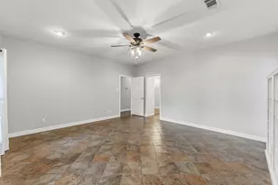 501 Cherry Hills Dr, Huntsville, TX 77340 - Photo 24