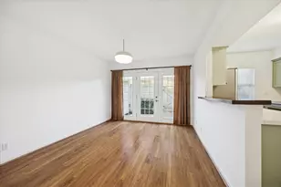 2105 S Winrock Blvd S, Houston, TX 77057 - Photo 6