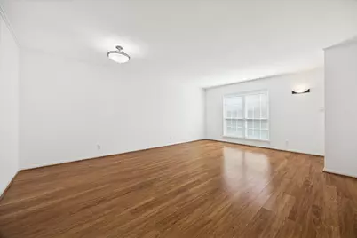 2105 S Winrock Boulevard S #48, Houston, TX 77057 - Photo 4