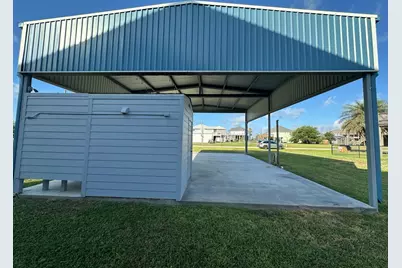 966 Clara Street, Crystal Beach, TX 77650 - Photo 6