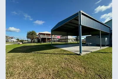 966 Clara Street, Crystal Beach, TX 77650 - Photo 2