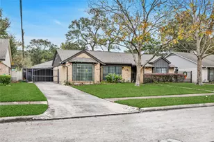 1130 Thornton Rd, Houston, TX 77018 - Photo 2