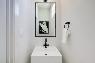 5244 Texas St, Houston, TX 77011 - Photo 14