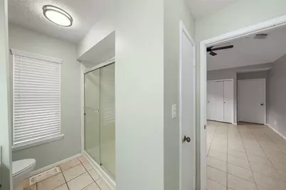 25 Shady Oak Lane, Conroe, TX 77304 - Photo 10