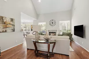 14 Creek Forest Ln, Conroe, TX 77384 - Photo 14