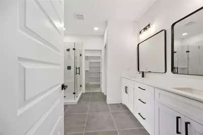 4427 Elmwood Street, Houston, TX 77051 - Photo 34