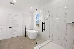 4427 Elmwood St, Houston, TX 77051 - Photo 32