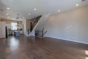 1114 W 15th 1/2 St, Houston, TX 77008 - Photo 20