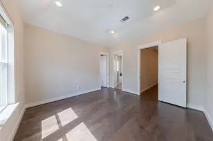 1114 W 15th 1/2 St, Houston, TX 77008 - Photo 36
