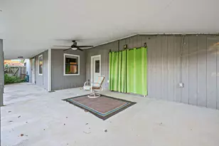 241 Bluff Dr, Livingston, TX 77351 - Photo 28