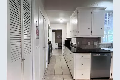 606 Sycamore Street, Brenham, TX 77833 - Photo 14