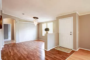 2516 Loch Lomond St, Highlands, TX 77562 - Photo 18