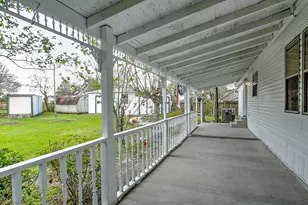 2516 Loch Lomond St, Highlands, TX 77562 - Photo 32