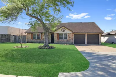 2818 Spa Drive, Deer Park, TX 77536 - Photo 1