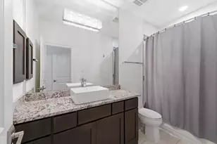 63 W Loftwood Cir, The Woodlands, TX 77382 - Photo 40