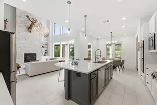 63 W Loftwood Cir, The Woodlands, TX 77382 - Photo 24