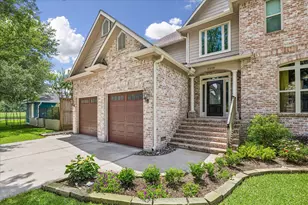 2318 Althea Dr, Houston, TX 77018 - Photo 2