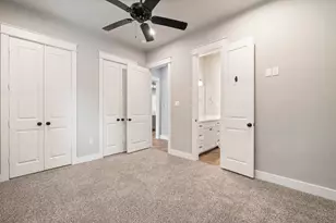 2402 Chantilly Ln, Conroe, TX 77384 - Photo 28