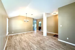 10022 Driftwood Park Dr, Houston, TX 77095 - Photo 4