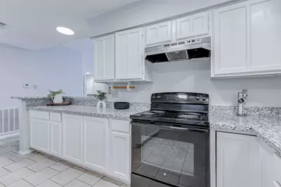 213 Willoughby Drive, Richmond, TX 77469 - Photo 8