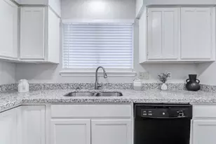 213 Willoughby Dr, Richmond, TX 77469 - Photo 12