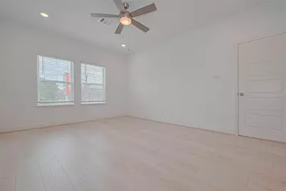 1609 Regents Court, Houston, TX 77055 - Photo 14