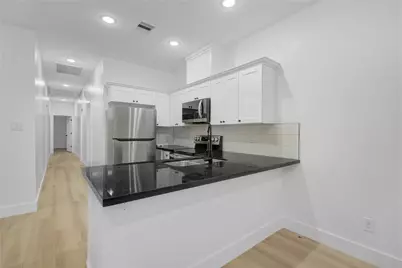 8412 Sunnyhill Street, Houston, TX 77088 - Photo 8