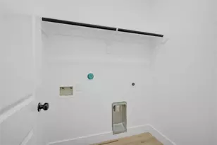 8412 Sunnyhill St, Houston, TX 77088 - Photo 14