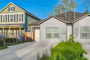 8412 Sunnyhill St, Houston, TX 77088 - Photo 1