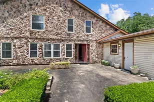 5504 Sycamore Dr, Dickinson, TX 77539 - Photo 4