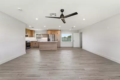 1041 Gardendale Drive, Houston, TX 77018 - Photo 4