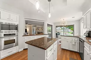 23 Dartmoor St, Sugar Land, TX 77479 - Photo 14