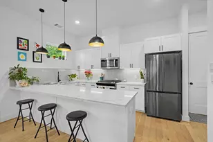 2511 Stuart St, Houston, TX 77004 - Photo 2