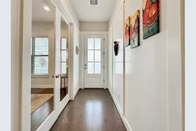 1104 Pearl Wood Drive, Houston, TX 77008 - Photo 2