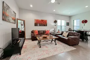 1104 Pearlwood Dr, Houston, TX 77008 - Photo 14