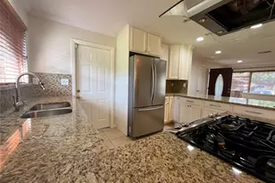 4311 Benning Dr, Houston, TX 77035 - Photo 4