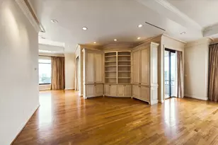 2121 Kirby Dr, Houston, TX 77019 - Photo 10